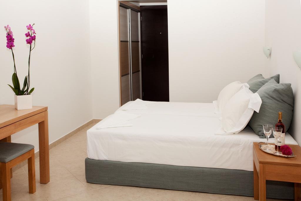 Notis Hotel 萨摩斯 客房 照片